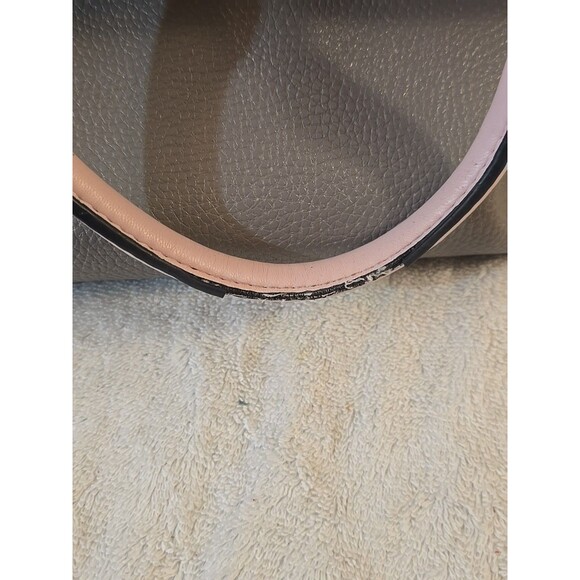 Guess Grey And White Tote Bag Purse 12x7x8 - Picture 6 of 13